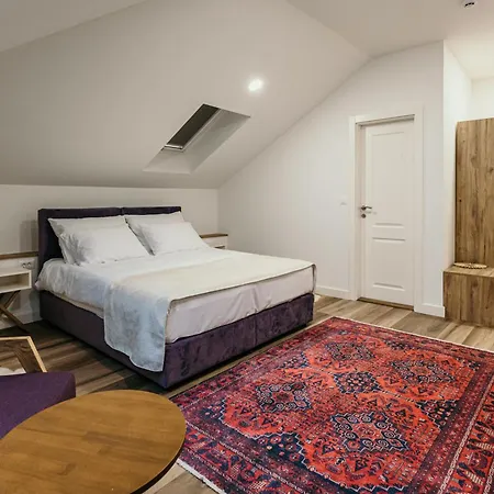 Aparthotel Pansion 